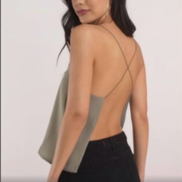 Tobi Backless Top - Women | Color: olive green - Picture 1 of 3